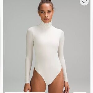 Lululemon Bone color Bodysuit
